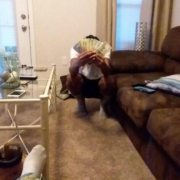 Meet your Posher, Mikell - Picture 1 of 1